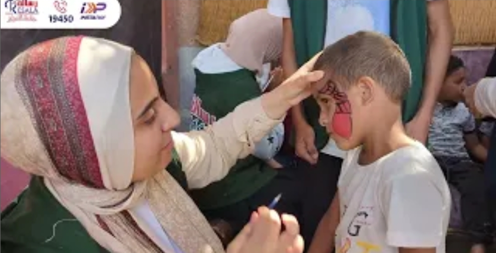 فريق الخدمات الطبية رسم أجمل ابتسامة على وشوش أسرنا من مستفيدي النشاط.