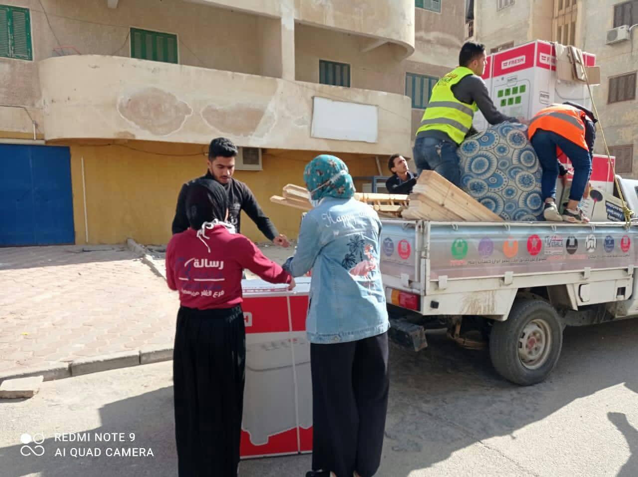 قافلة مساعدات غذائية وعينية من جمعية رسالة بفرع العاشر من رمضان