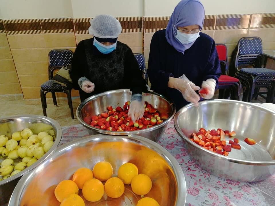 ٥٠٠ وجبة ساخنة من جمعية رسالة لأهالي كوم غراب